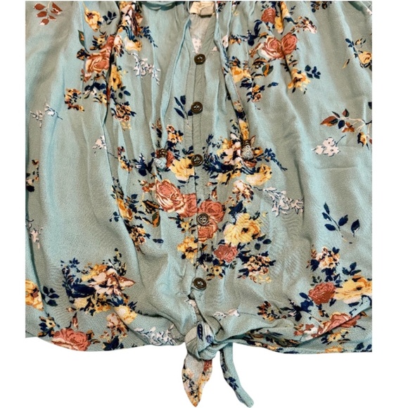 Green Floral Print Tie Blouse - Picture 10 of 10